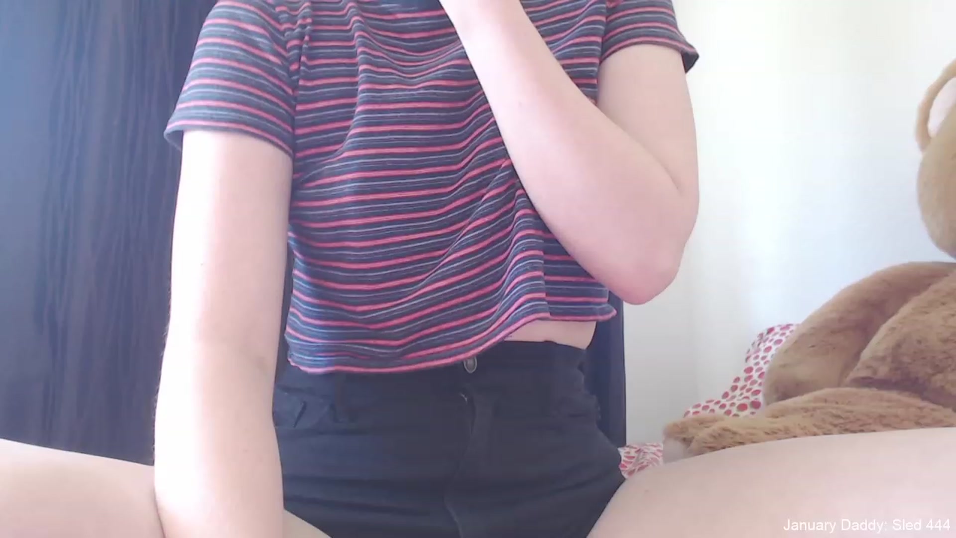 Gallery image thumbnail from FreyFrey_'s myfreecams stream on, 01/04/2023, 02:35 image 17 of 20