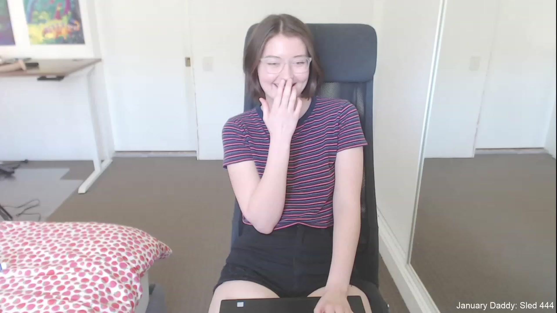 Gallery image thumbnail from FreyFrey_'s myfreecams stream on, 01/04/2023, 02:35 image 9 of 20