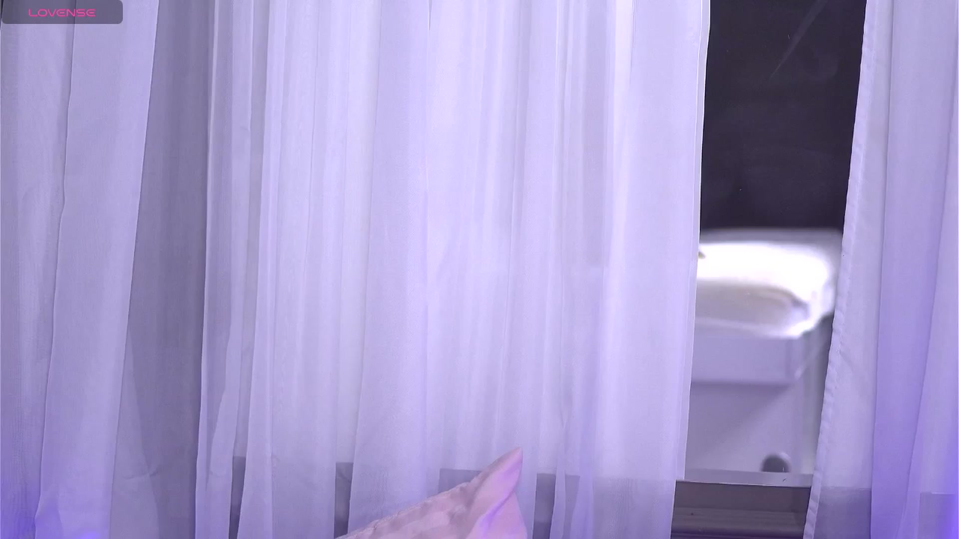 Gallery image thumbnail from FreyaHeart's myfreecams stream on, 08/19/2025, 13:13 image 1 of 20