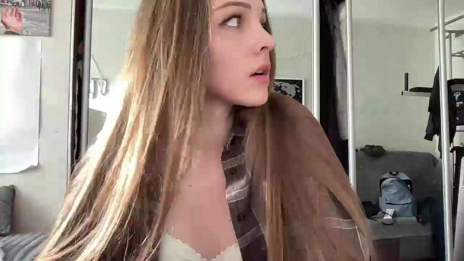 Gallery image thumbnail from FreyaPulse's myfreecams stream on, 03/31/2026, 15:07 image 6 of 20