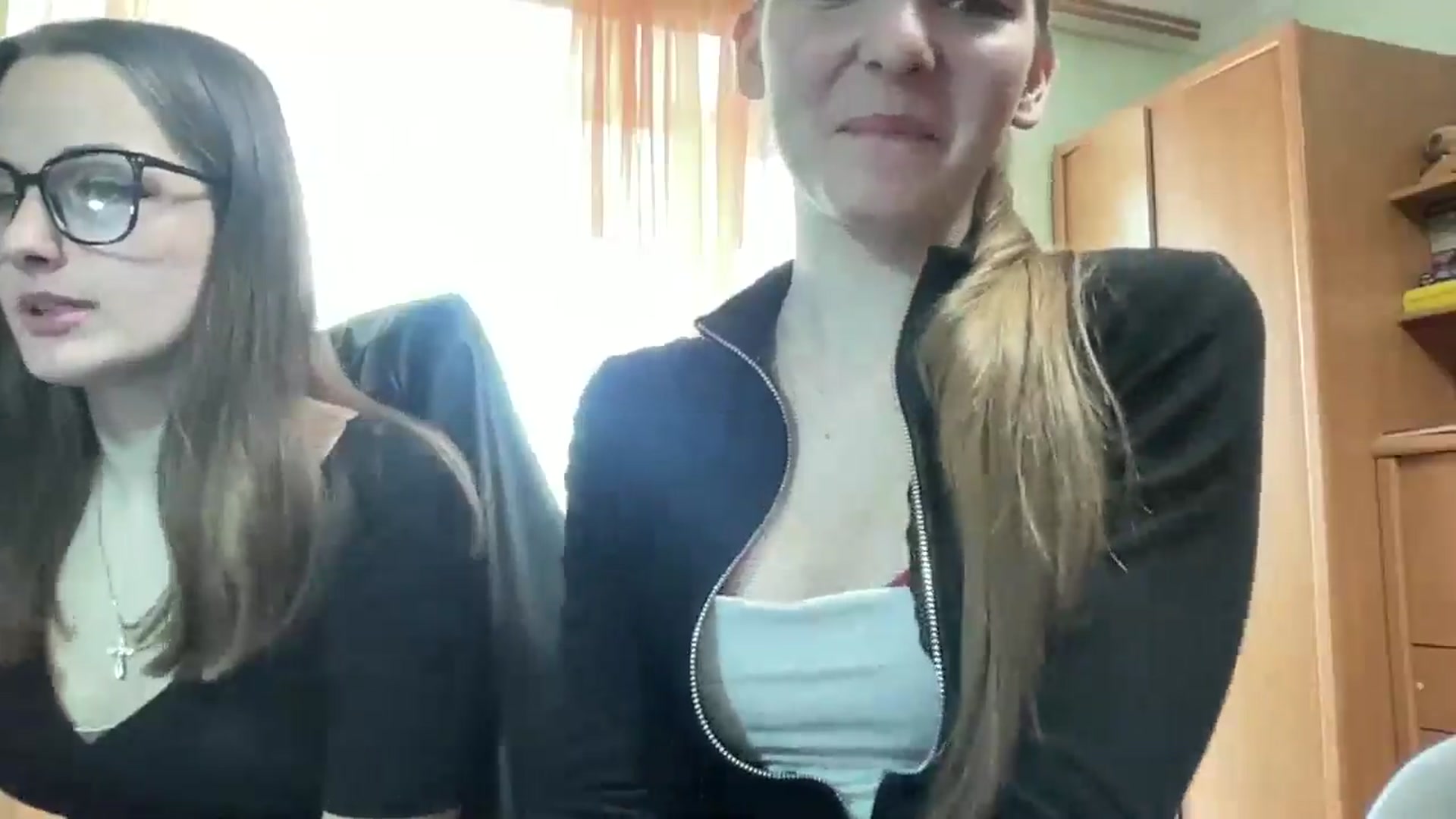 Gallery image thumbnail from FreyaPulse's myfreecams stream on, 04/19/2026, 09:16 image 8 of 20