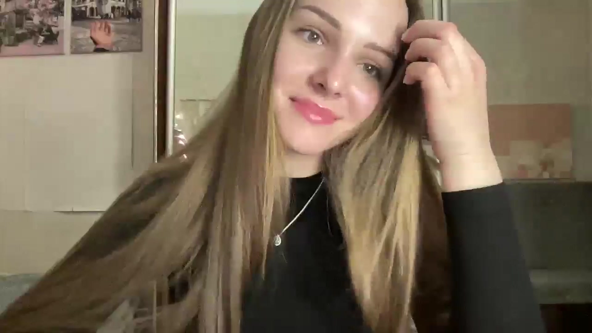 Gallery image thumbnail from FreyaPulse's myfreecams stream on, 04/20/2026, 18:19 image 16 of 20