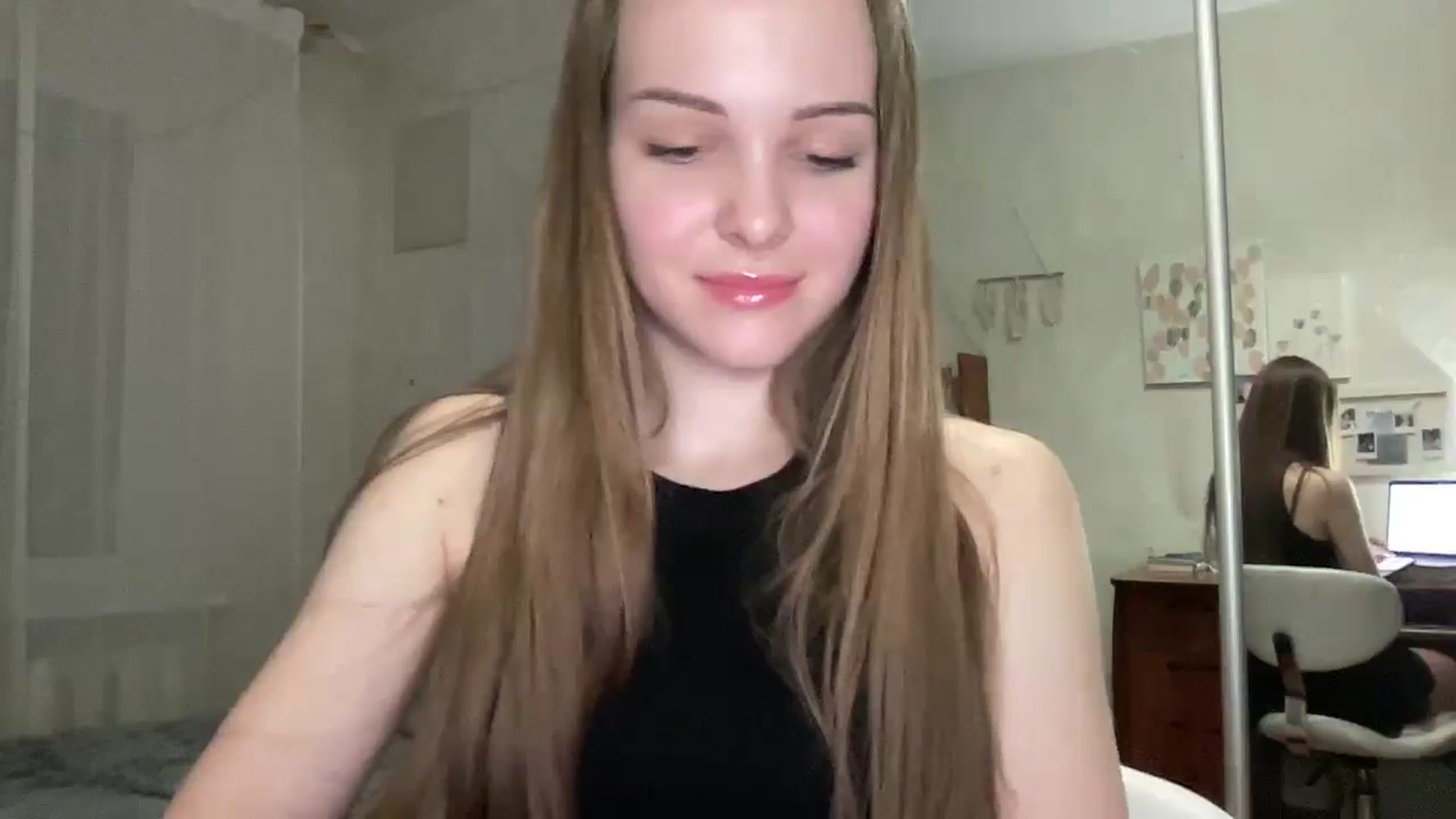 Gallery image thumbnail from FreyaPulse's myfreecams stream on, 04/23/2026, 19:34 image 16 of 20