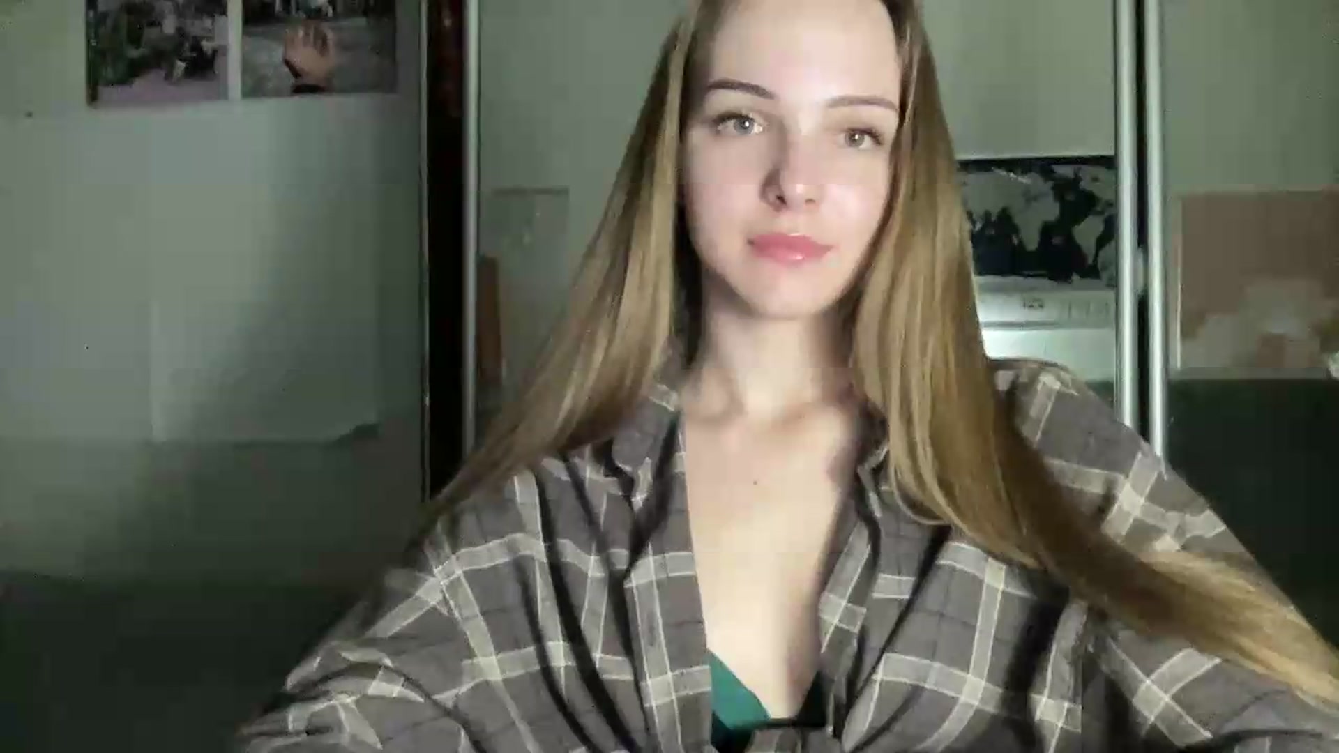 Gallery image thumbnail from FreyaPulse's myfreecams stream on, 05/27/2026, 18:38 image 19 of 20