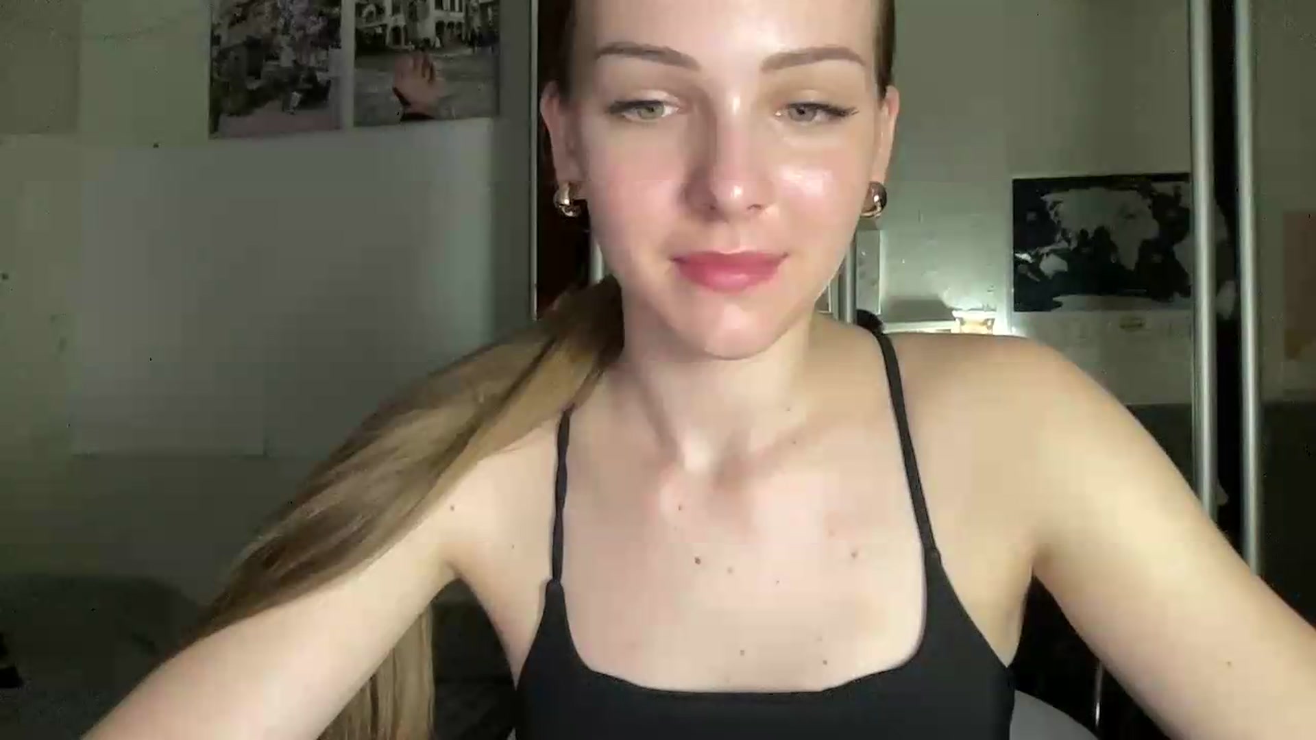 Gallery image thumbnail from FreyaPulse's myfreecams stream on, 06/25/2026, 19:43 image 17 of 20