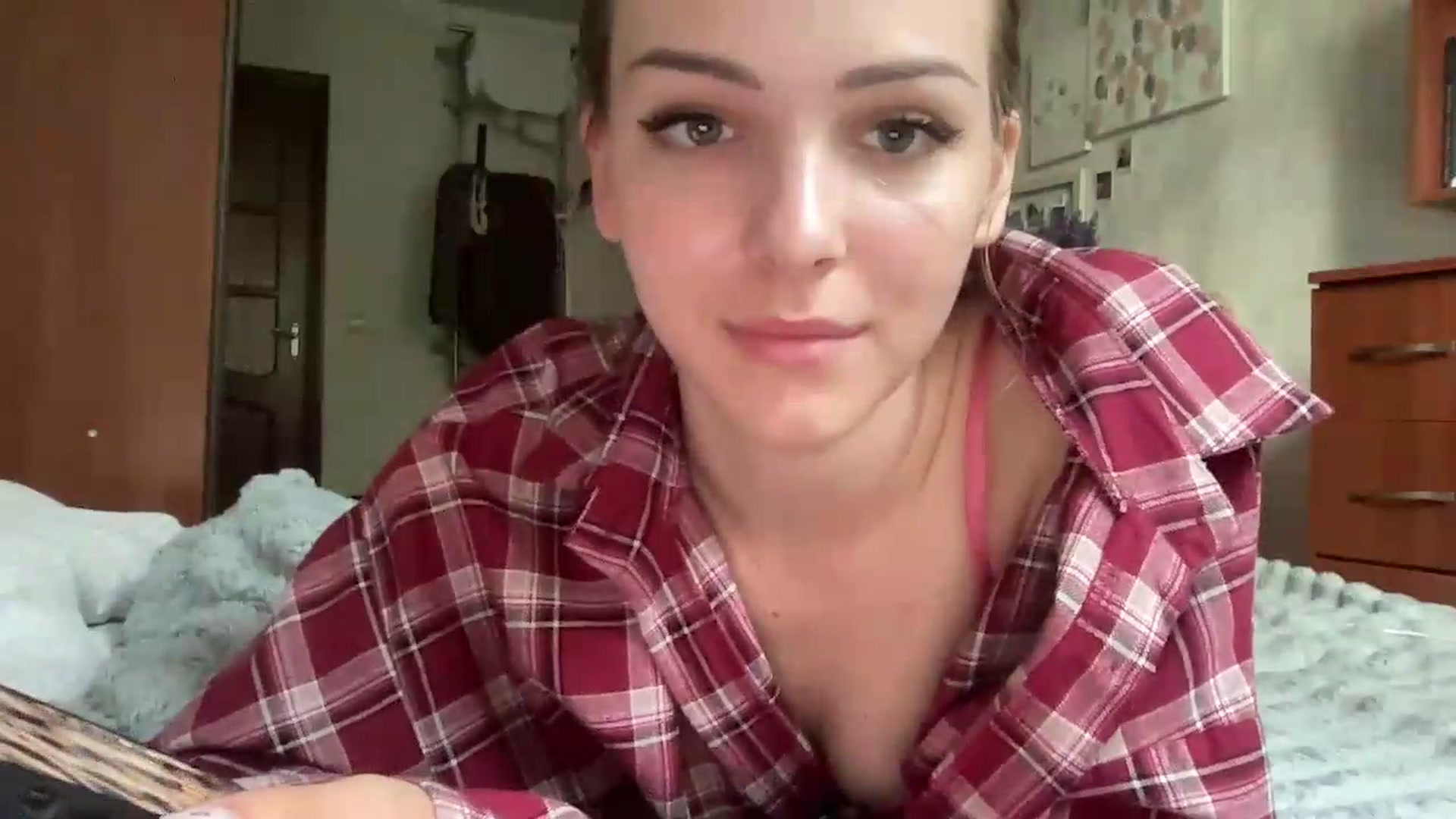 Gallery image thumbnail from FreyaPulse's myfreecams stream on, 06/26/2026, 16:42 image 12 of 20