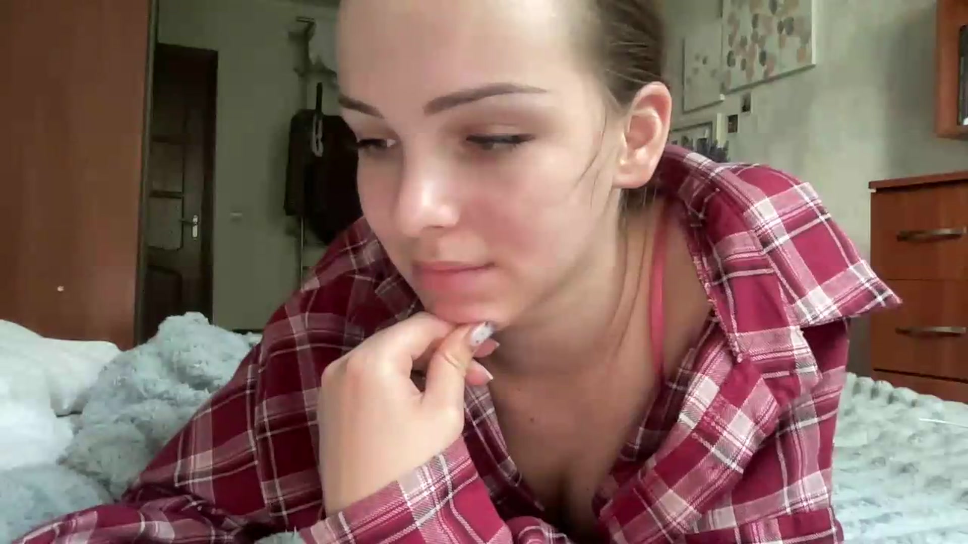 Gallery image thumbnail from FreyaPulse's myfreecams stream on, 06/26/2026, 16:42 image 13 of 20