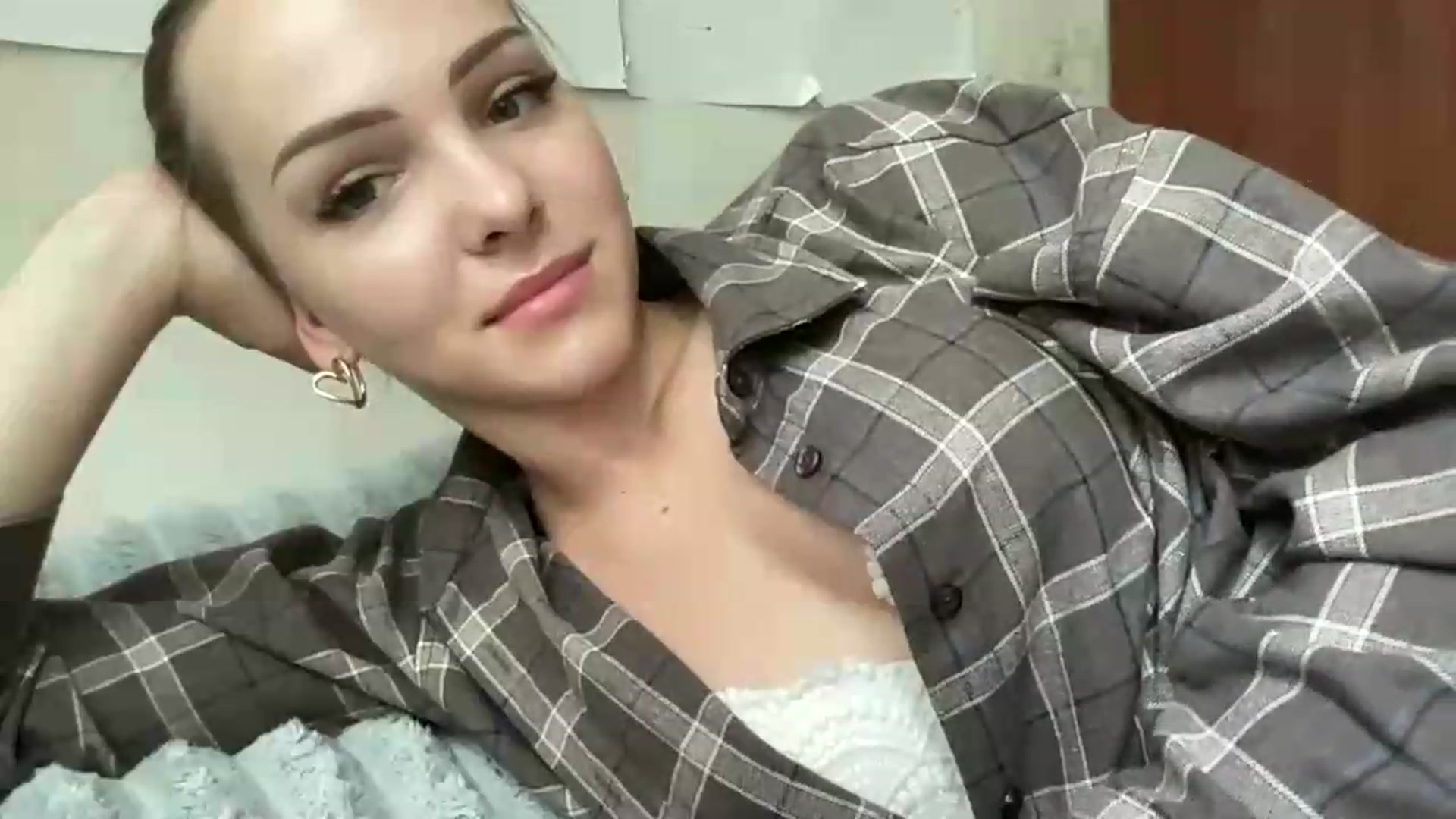 Gallery image thumbnail from FreyaPulse's myfreecams stream on, 06/29/2026, 09:39 image 8 of 20