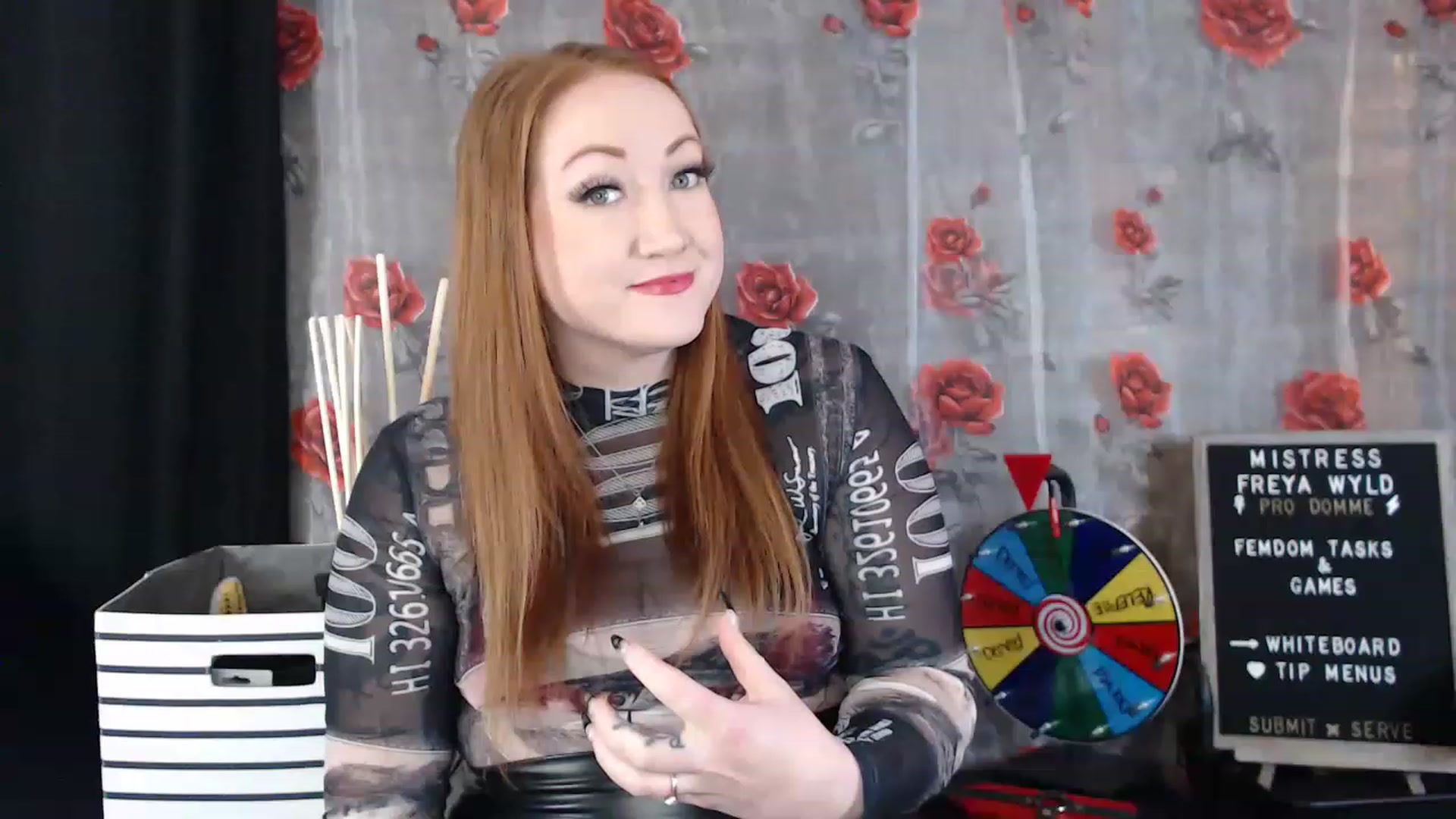 Gallery image thumbnail from FreyaWyld's myfreecams stream on, 12/19/2022, 08:06 image 17 of 20