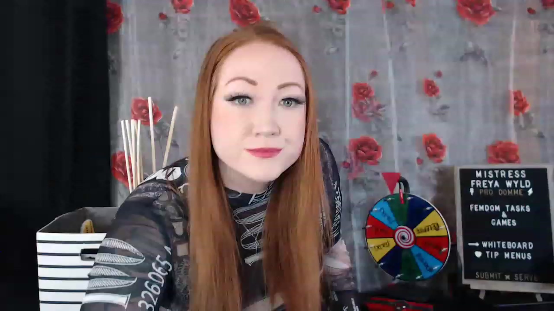 Gallery image thumbnail from FreyaWyld's myfreecams stream on, 12/19/2022, 08:06 image 11 of 20