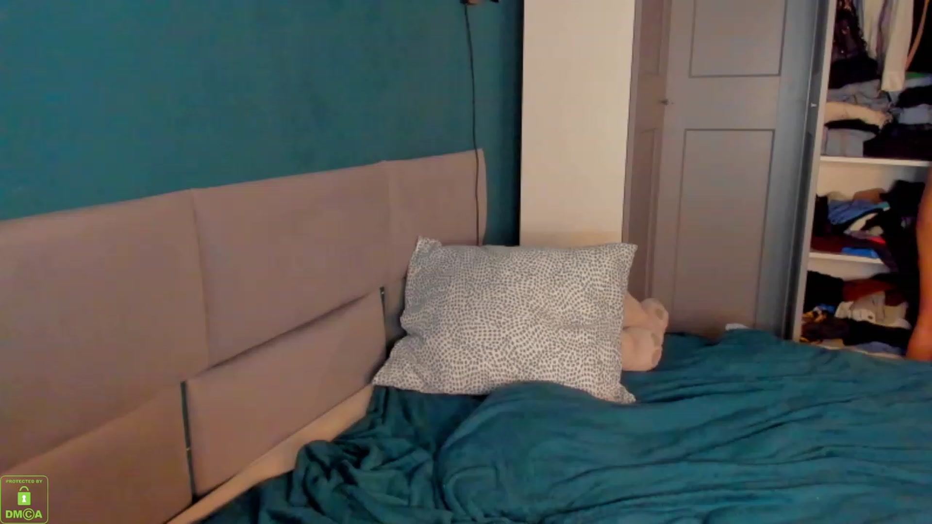 Gallery image thumbnail from Freya_love3's myfreecams stream on, 04/03/2023, 20:13 image 5 of 20