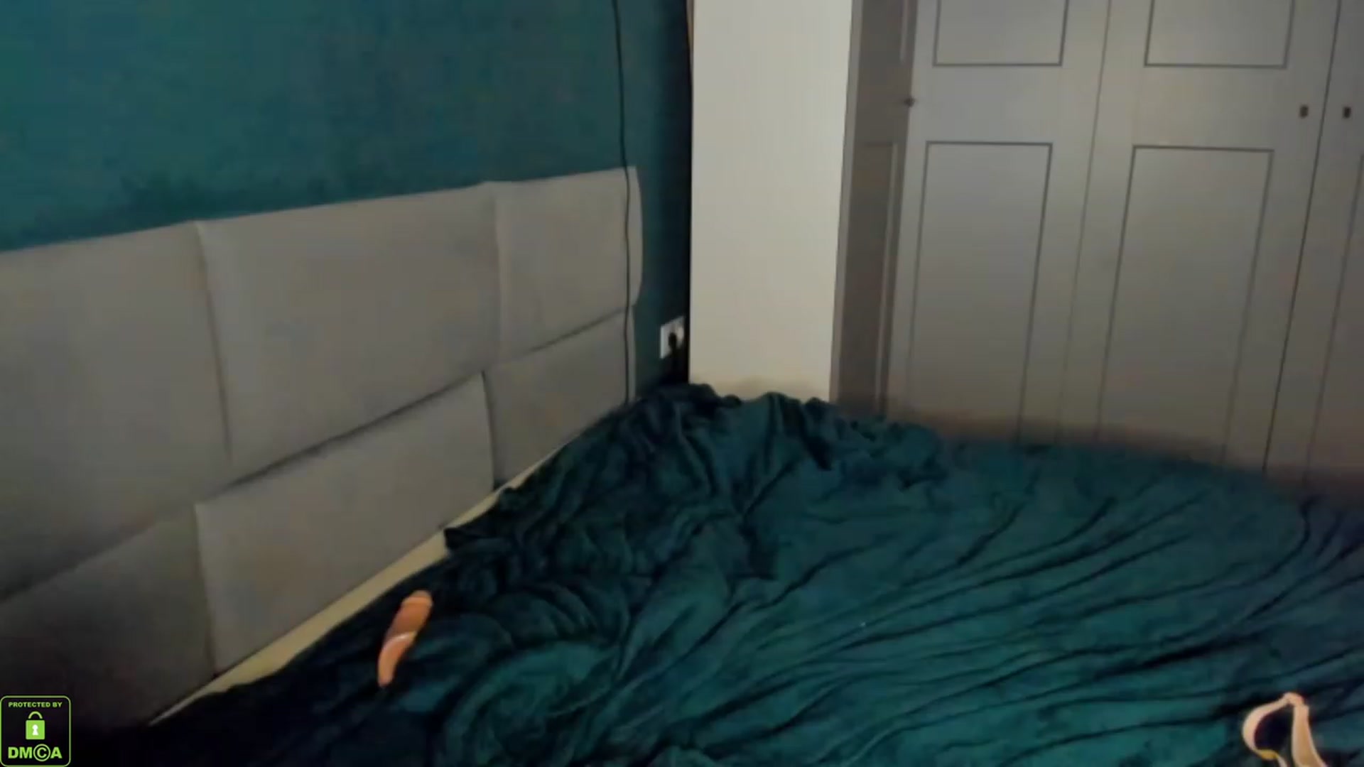 Gallery image thumbnail from Freya_love3's myfreecams stream on, 05/22/2023, 19:23 image 18 of 20