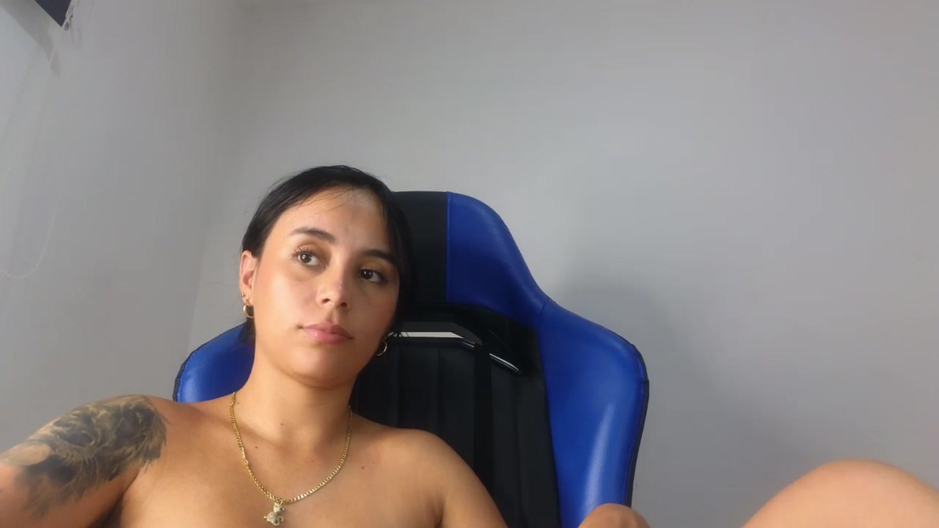 Gallery image thumbnail from Freyja_Sweet's myfreecams stream on, 07/23/2024, 06:36 image 16 of 20