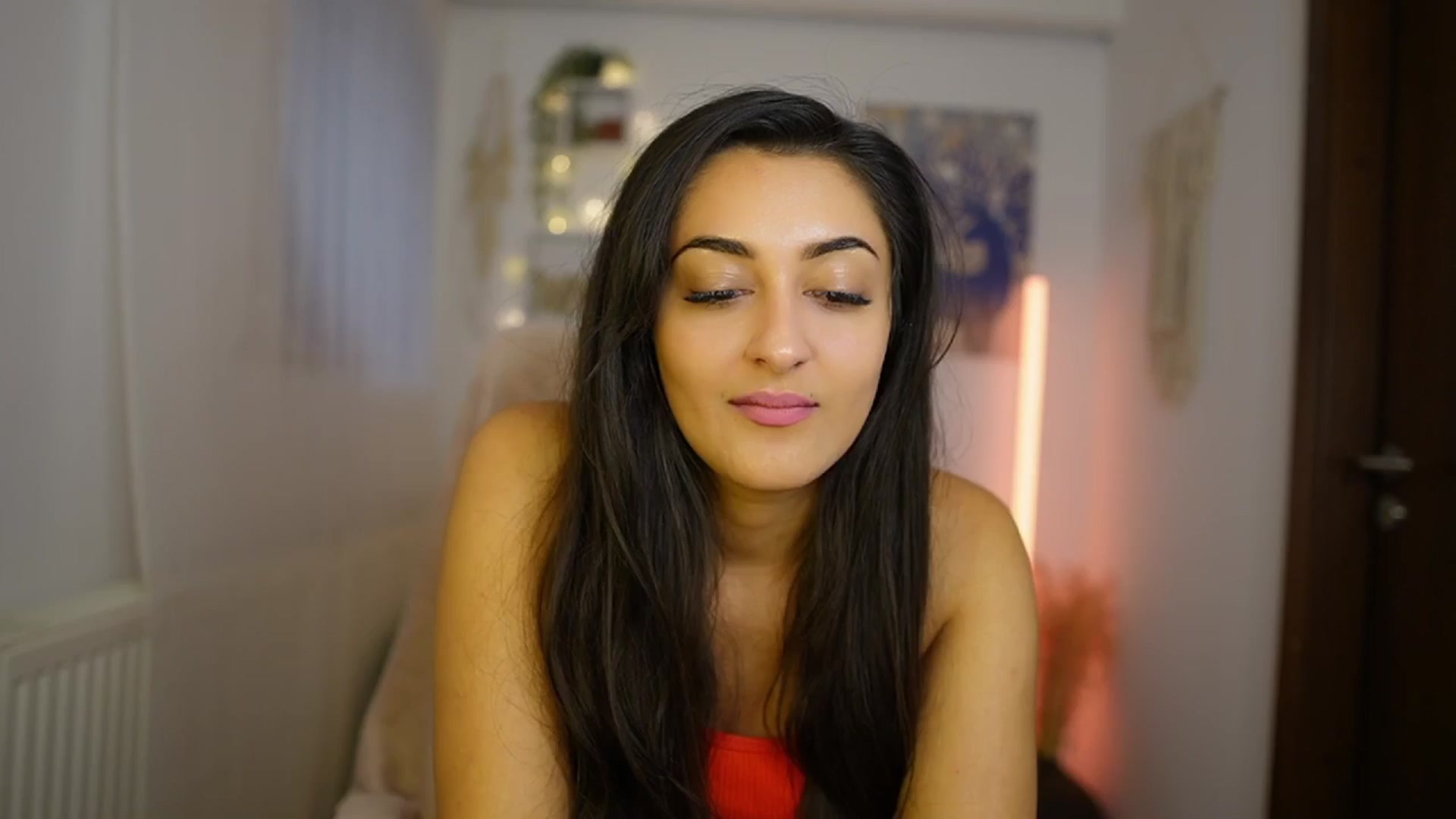 Gallery image thumbnail from Frida_Sante18's myfreecams stream on, 06/01/2024, 16:14 image 5 of 20