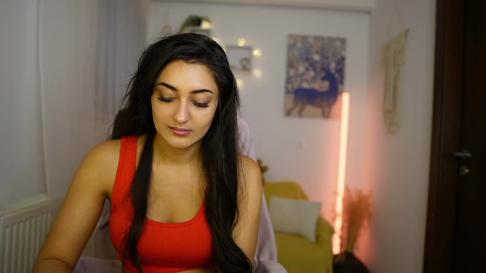 Gallery image thumbnail from Frida_Sante18's myfreecams stream on, 06/01/2024, 17:45 image 20 of 20