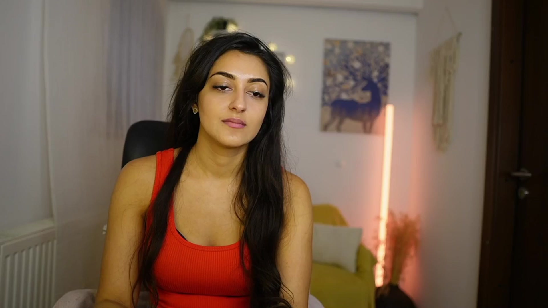Gallery image thumbnail from Frida_Sante18's myfreecams stream on, 06/01/2024, 17:45 image 16 of 20