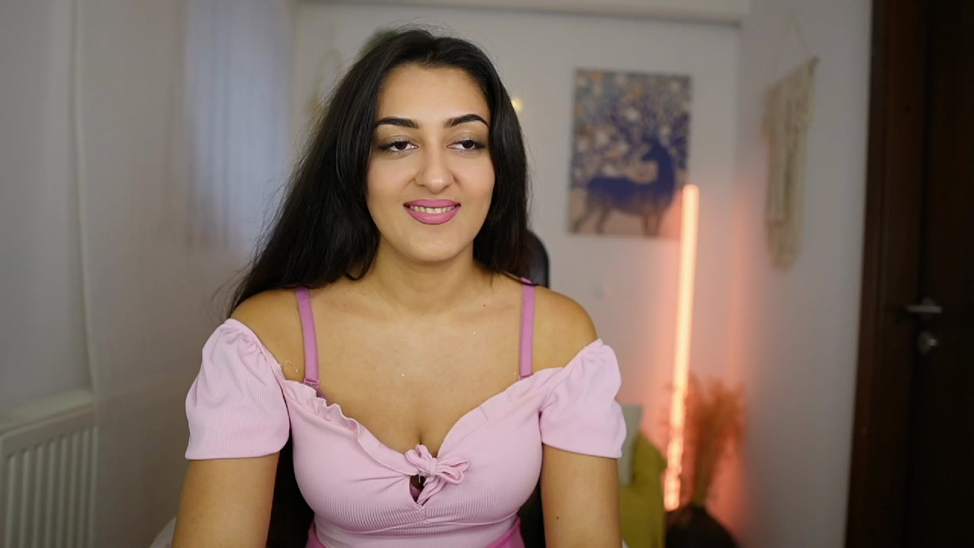 Gallery image thumbnail from Frida_Sante18's myfreecams stream on, 06/02/2024, 14:07 image 18 of 20