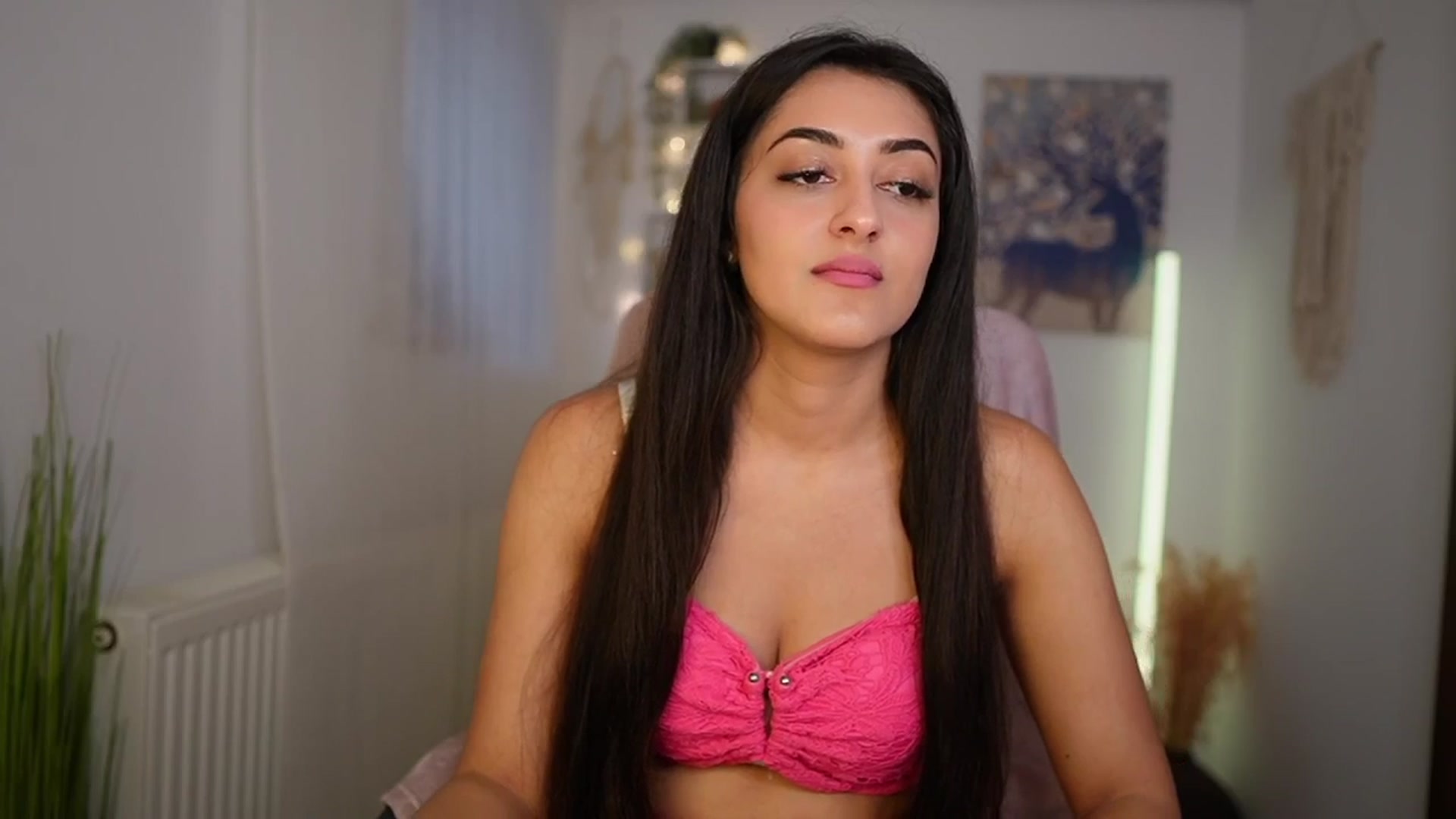 Gallery image thumbnail from Frida_Sante18's myfreecams stream on, 06/03/2024, 14:26 image 3 of 20