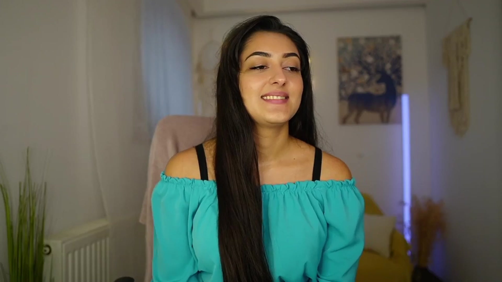 Gallery image thumbnail from Frida_Sante18's myfreecams stream on, 06/04/2024, 15:35 image 20 of 20
