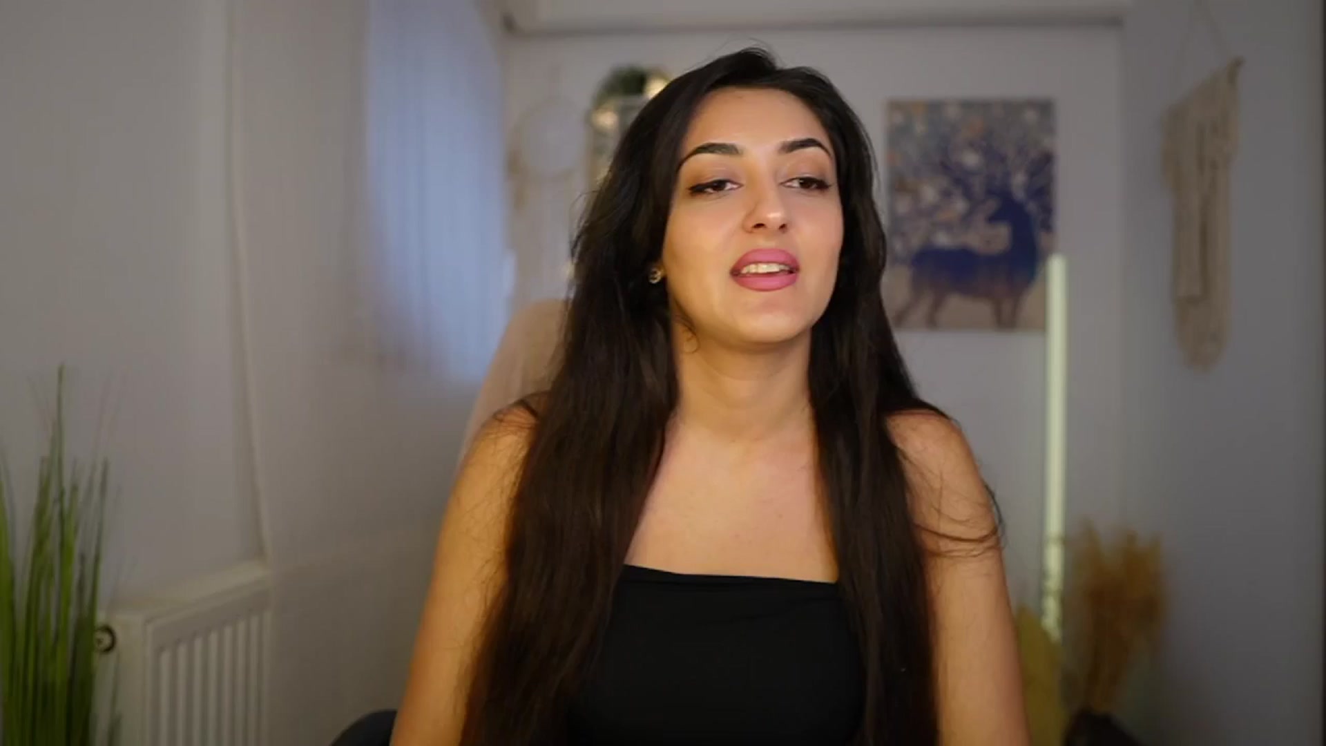 Gallery image thumbnail from Frida_Sante18's myfreecams stream on, 06/06/2024, 14:43 image 15 of 20