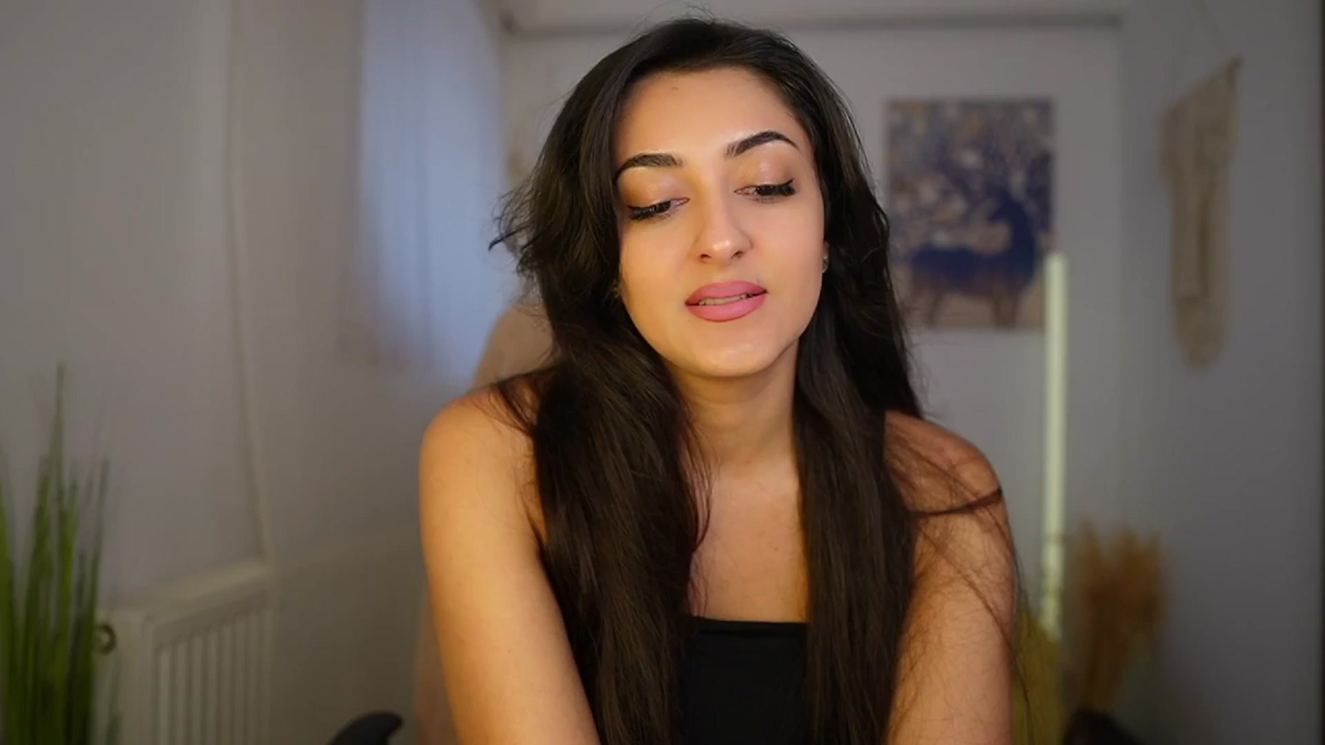Gallery image thumbnail from Frida_Sante18's myfreecams stream on, 06/06/2024, 14:43 image 6 of 20