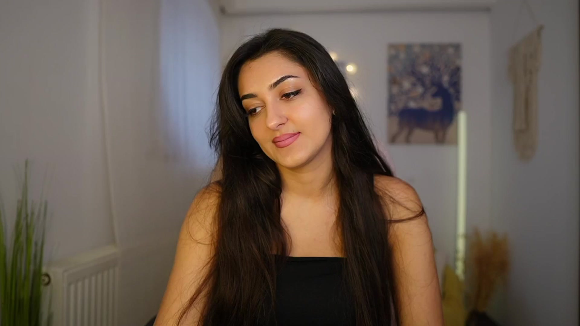 Gallery image thumbnail from Frida_Sante18's myfreecams stream on, 06/06/2024, 14:43 image 9 of 20