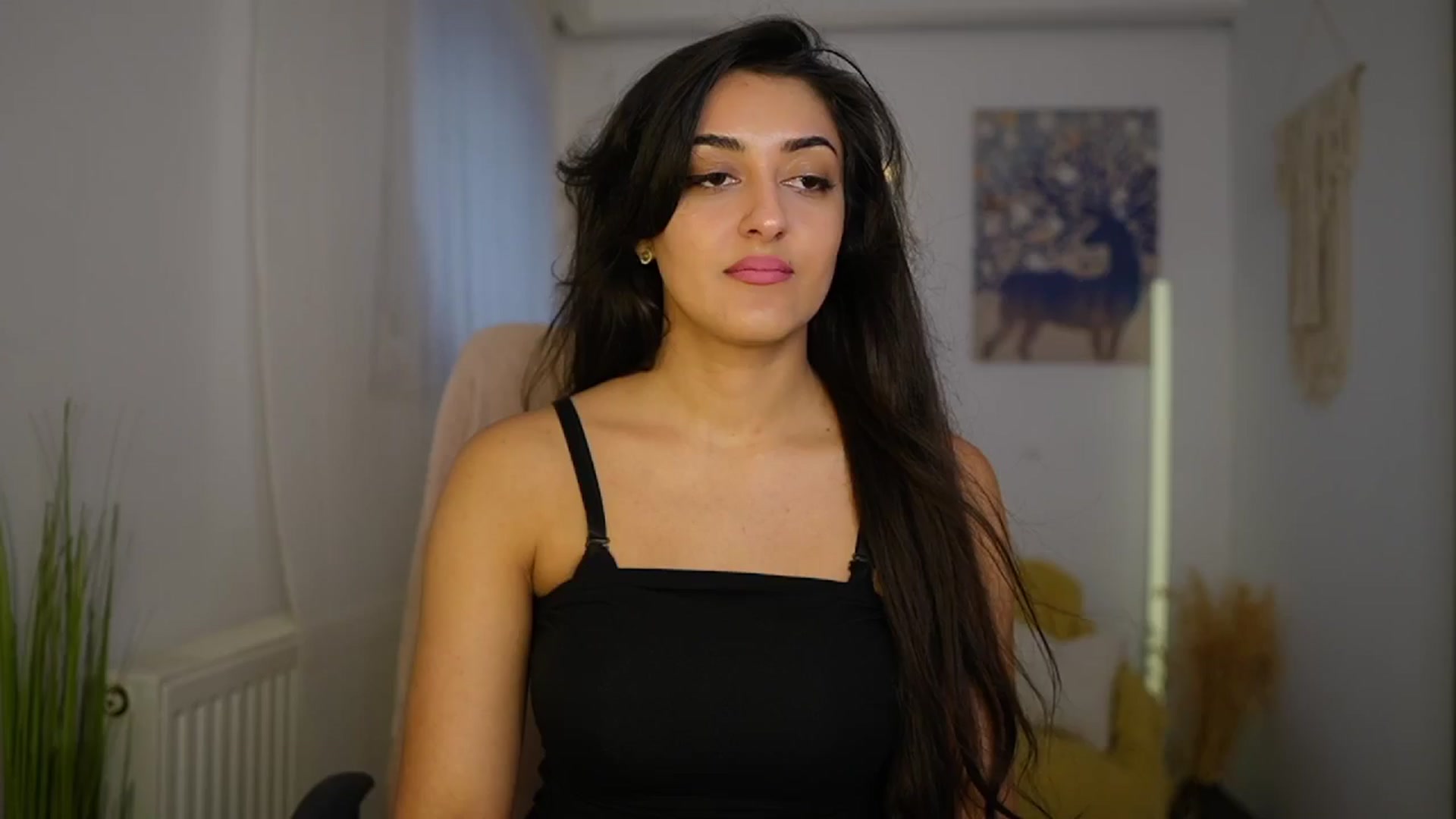 Gallery image thumbnail from Frida_Sante18's myfreecams stream on, 06/06/2024, 16:58 image 14 of 20