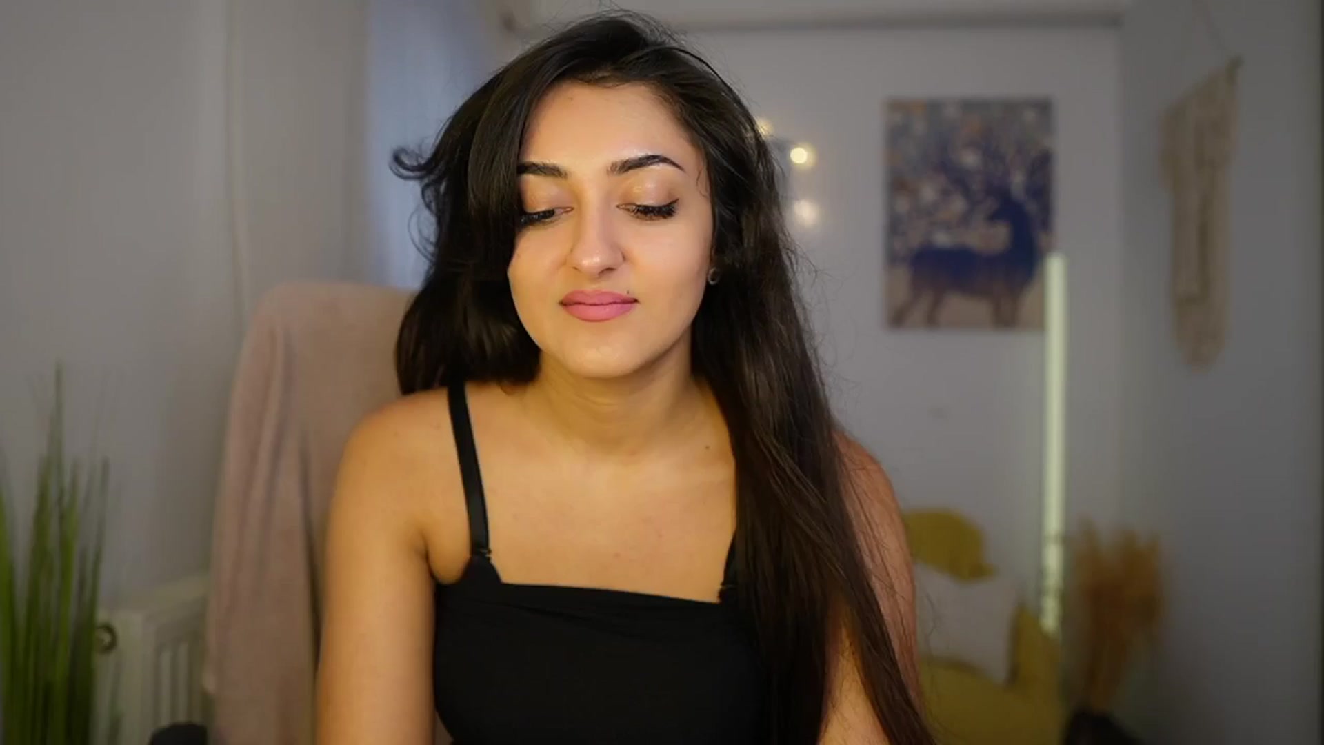 Gallery image thumbnail from Frida_Sante18's myfreecams stream on, 06/06/2024, 16:58 image 6 of 20
