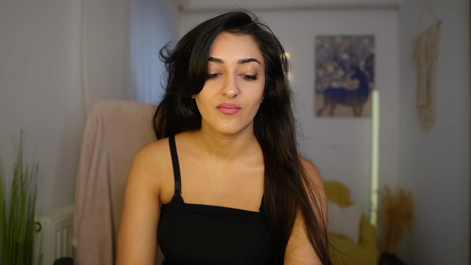 Gallery image thumbnail from Frida_Sante18's myfreecams stream on, 06/06/2024, 16:58 image 3 of 20