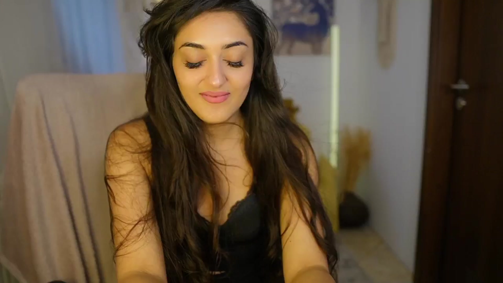 Gallery image thumbnail from Frida_Sante18's myfreecams stream on, 06/11/2024, 16:27 image 10 of 20
