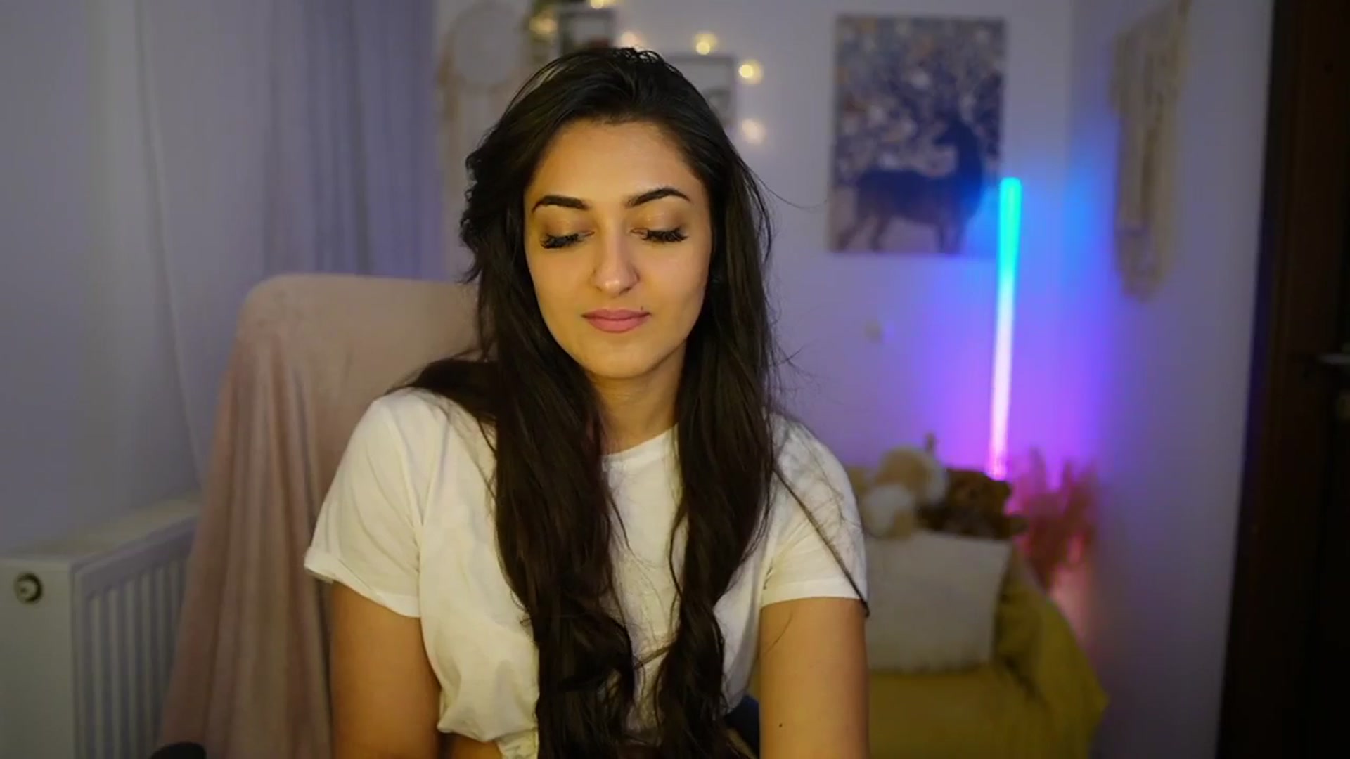 Gallery image thumbnail from Frida_Sante18's myfreecams stream on, 06/14/2024, 18:13 image 11 of 20