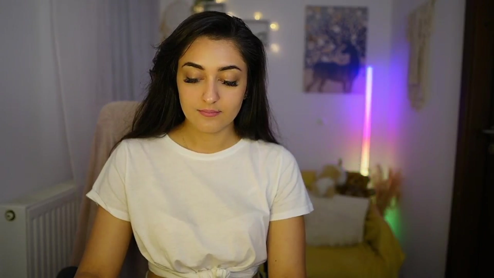 Gallery image thumbnail from Frida_Sante18's myfreecams stream on, 06/14/2024, 18:13 image 20 of 20