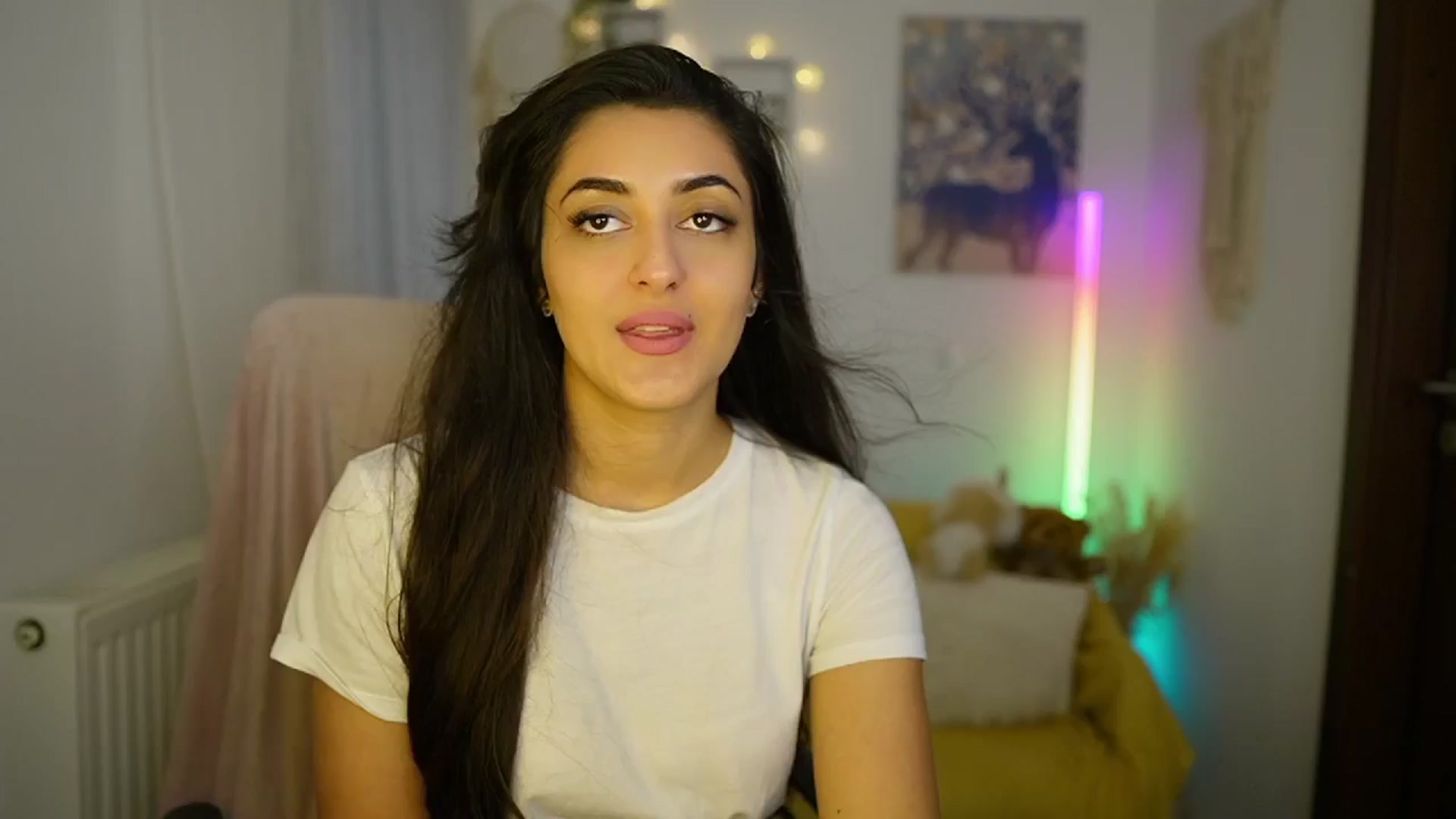 Gallery image thumbnail from Frida_Sante18's myfreecams stream on, 06/14/2024, 18:13 image 5 of 20