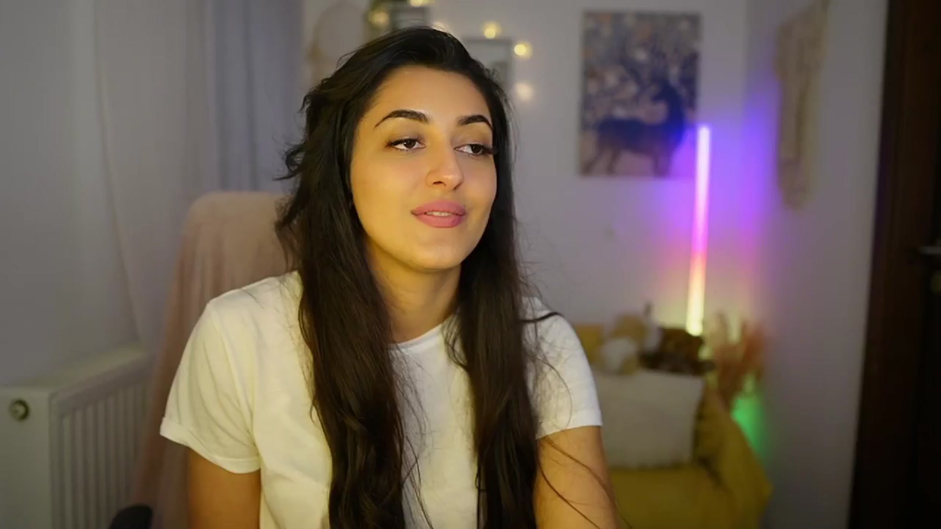 Gallery image thumbnail from Frida_Sante18's myfreecams stream on, 06/14/2024, 18:13 image 6 of 20