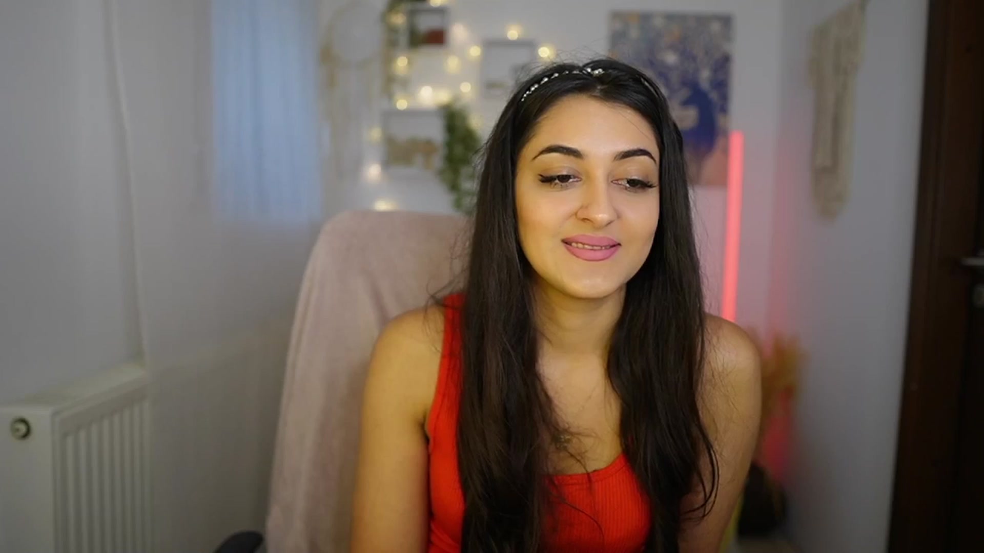 Gallery image thumbnail from Frida_Sante18's myfreecams stream on, 06/15/2024, 15:03 image 10 of 20