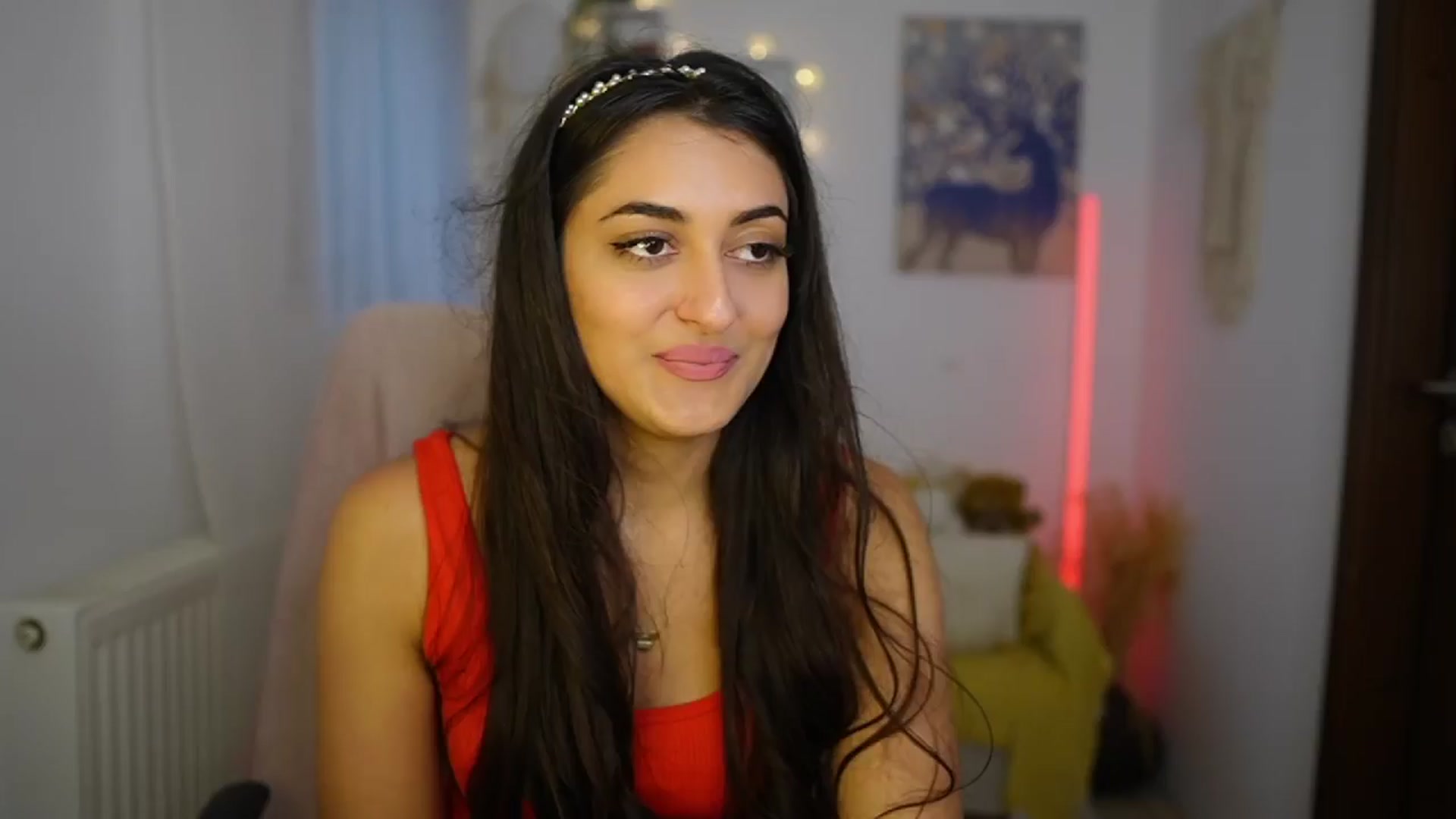 Gallery image thumbnail from Frida_Sante18's myfreecams stream on, 06/15/2024, 15:56 image 15 of 20
