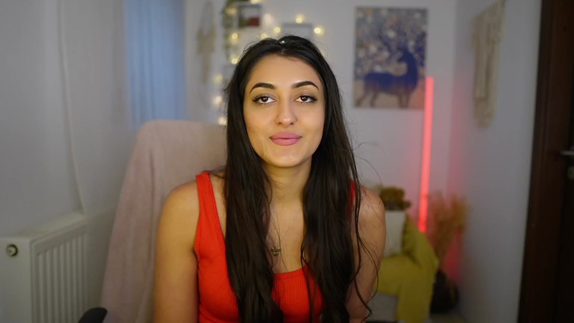 Gallery image thumbnail from Frida_Sante18's myfreecams stream on, 06/15/2024, 16:14 image 4 of 20