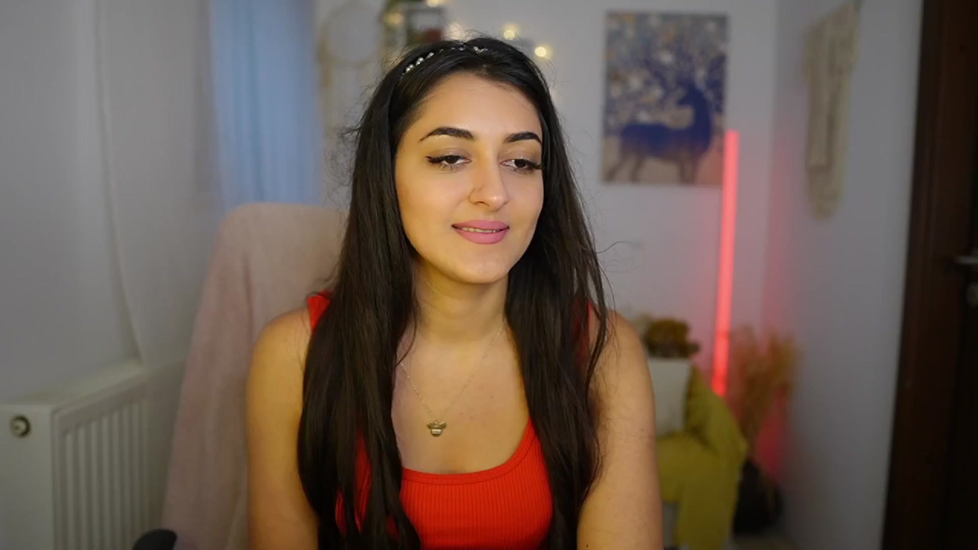 Gallery image thumbnail from Frida_Sante18's myfreecams stream on, 06/15/2024, 16:14 image 6 of 20