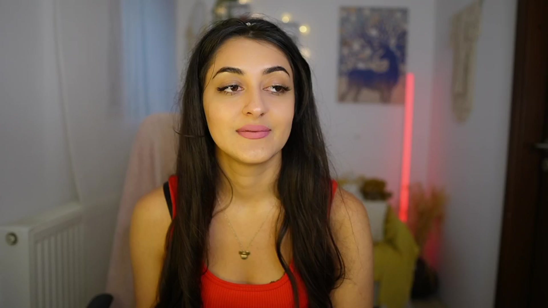 Gallery image thumbnail from Frida_Sante18's myfreecams stream on, 06/15/2024, 17:30 image 3 of 20