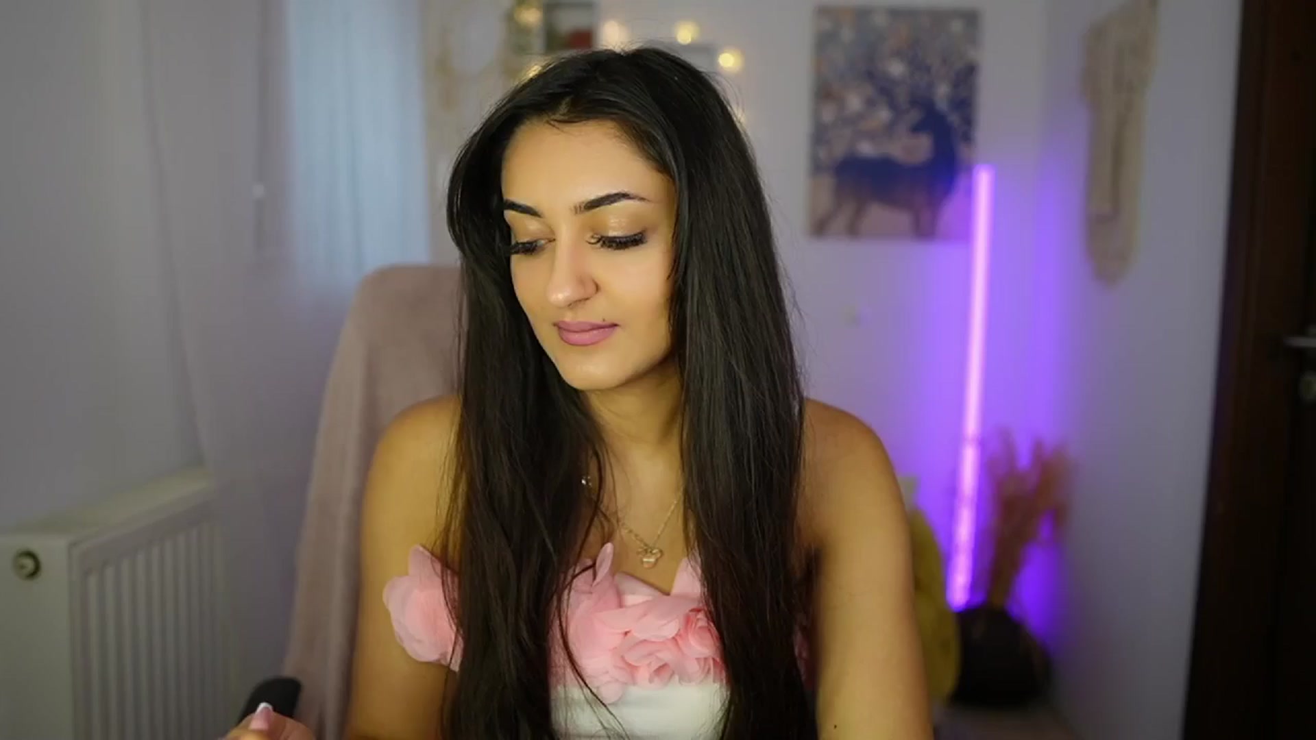 Gallery image thumbnail from Frida_Sante18's myfreecams stream on, 06/18/2024, 15:11 image 3 of 20