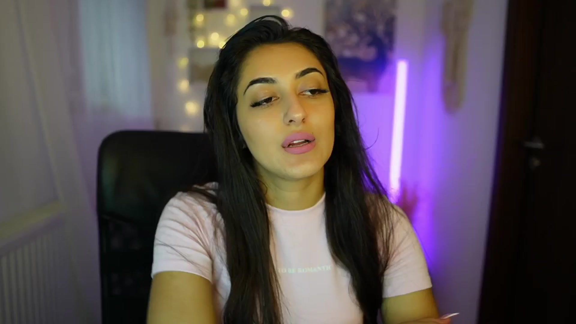 Gallery image thumbnail from Frida_Sante18's myfreecams stream on, 07/01/2024, 15:52 image 16 of 20