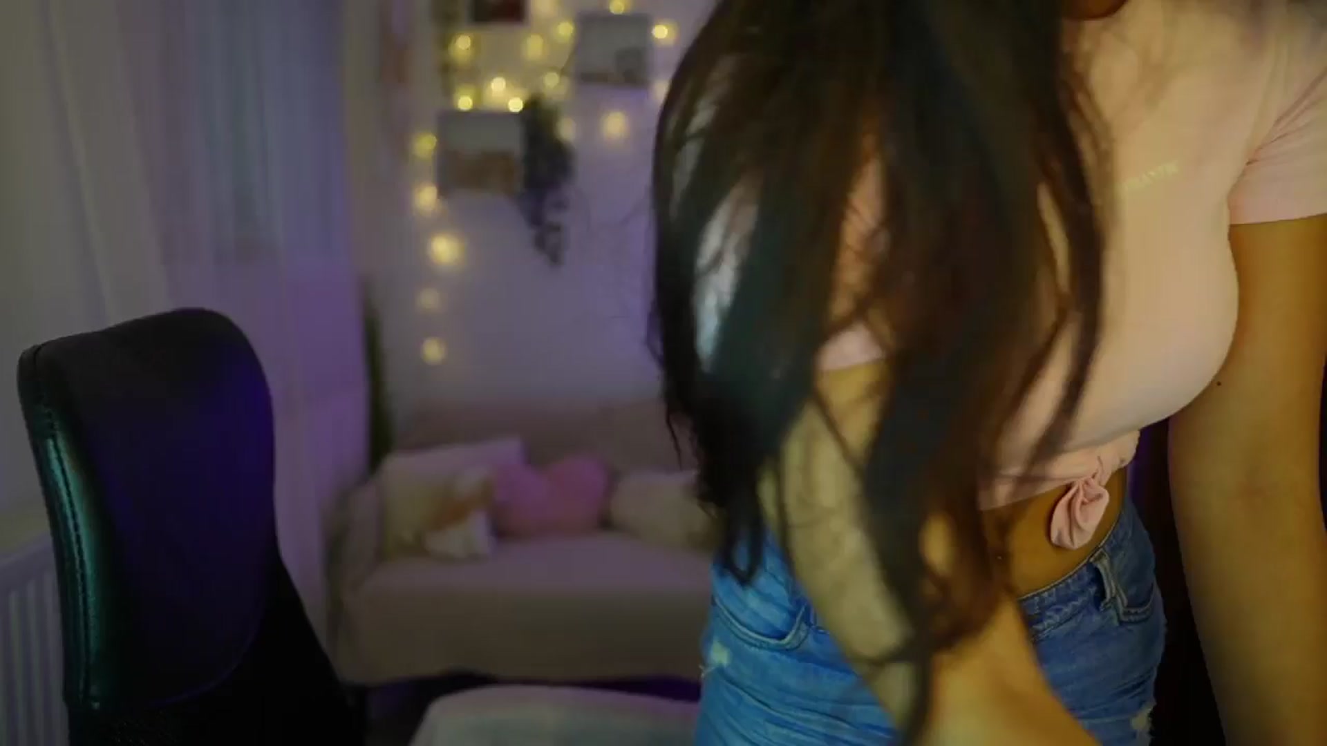 Gallery image thumbnail from Frida_Sante18's myfreecams stream on, 07/01/2024, 17:14 image 7 of 20