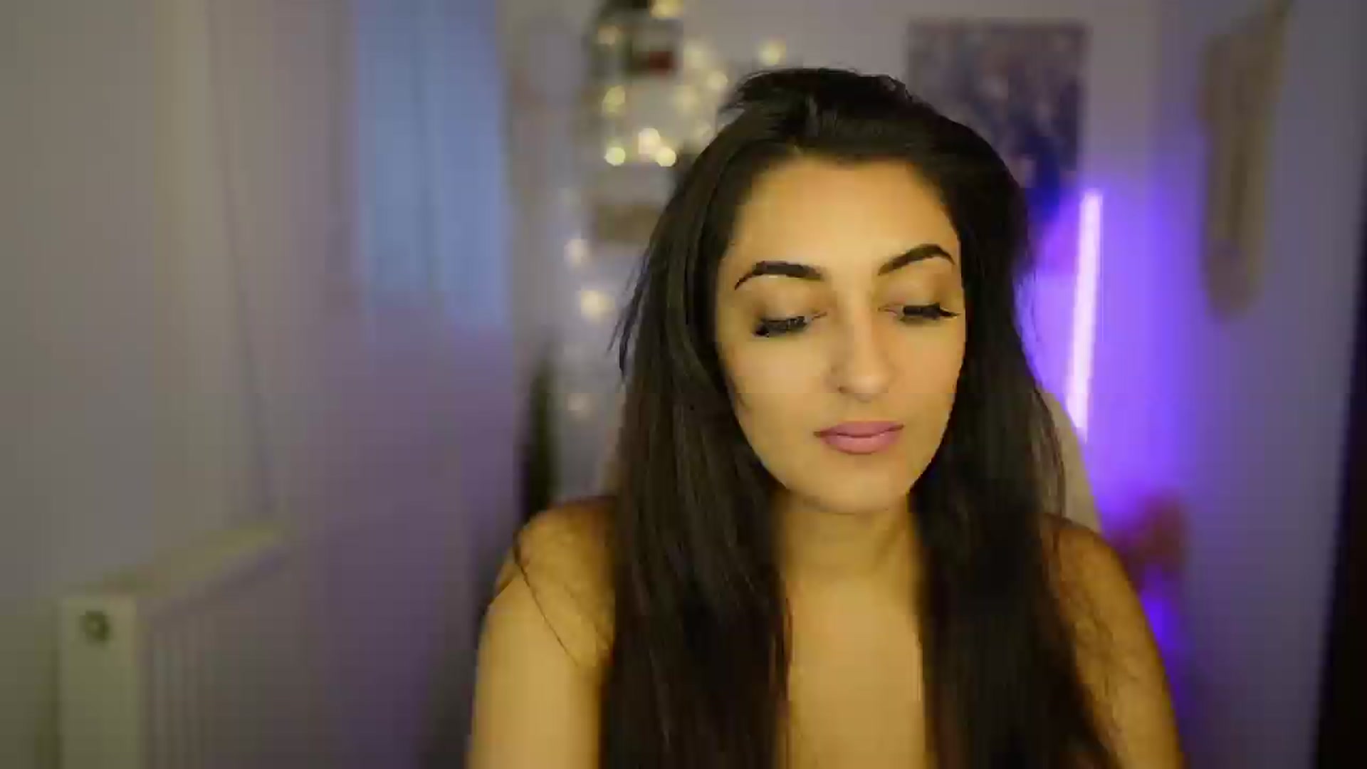 Gallery image thumbnail from Frida_Sante18's myfreecams stream on, 07/02/2024, 15:35 image 20 of 20