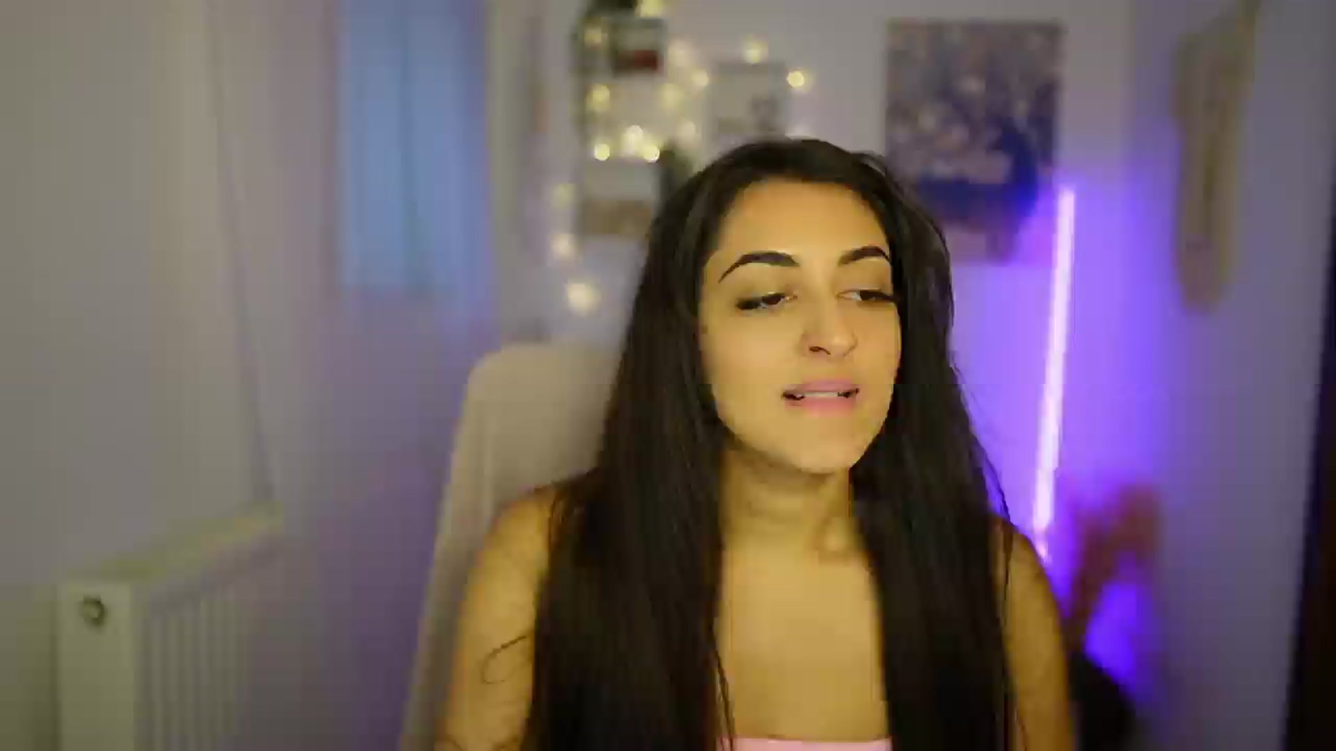 Gallery image thumbnail from Frida_Sante18's myfreecams stream on, 07/02/2024, 16:31 image 2 of 20