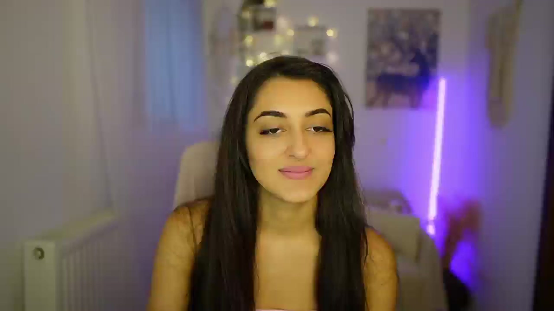 Gallery image thumbnail from Frida_Sante18's myfreecams stream on, 07/02/2024, 16:31 image 6 of 20