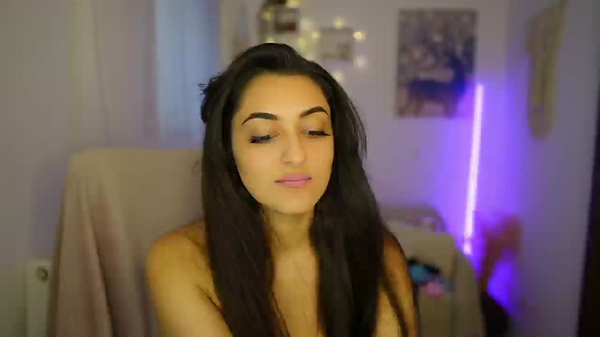 Gallery image thumbnail from Frida_Sante18's myfreecams stream on, 07/02/2024, 17:04 image 20 of 20