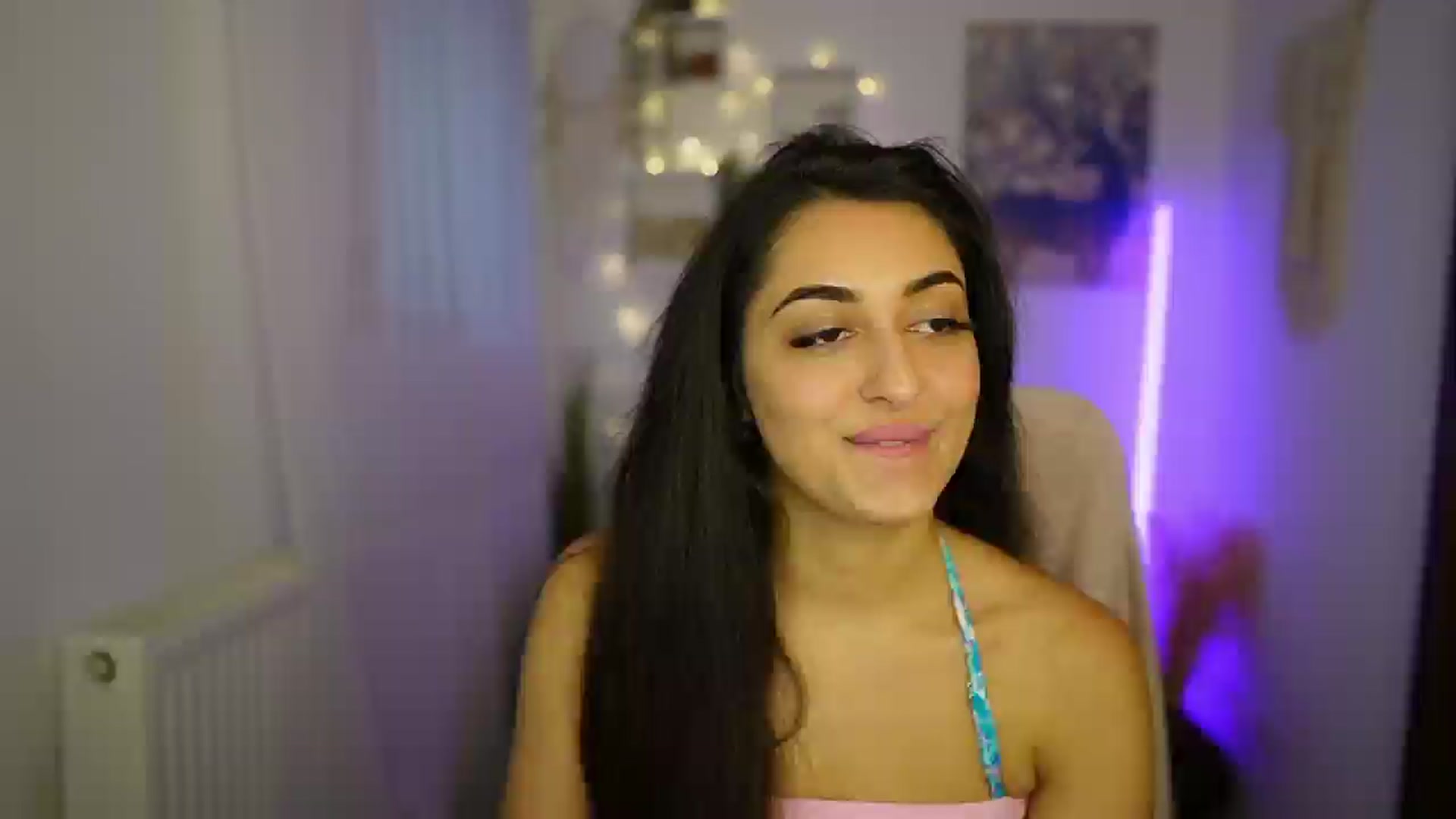 Gallery image thumbnail from Frida_Sante18's myfreecams stream on, 07/02/2024, 18:01 image 6 of 20