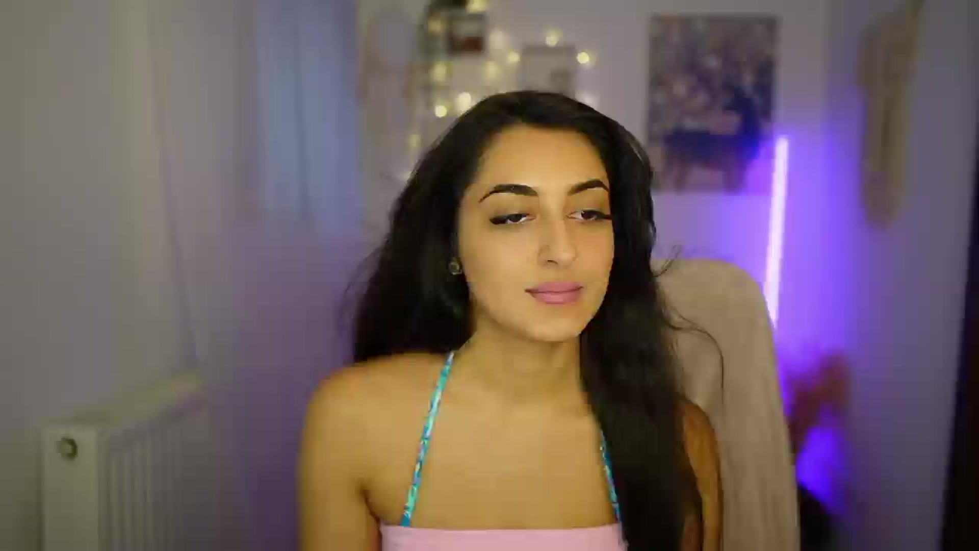 Gallery image thumbnail from Frida_Sante18's myfreecams stream on, 07/02/2024, 18:01 image 7 of 20