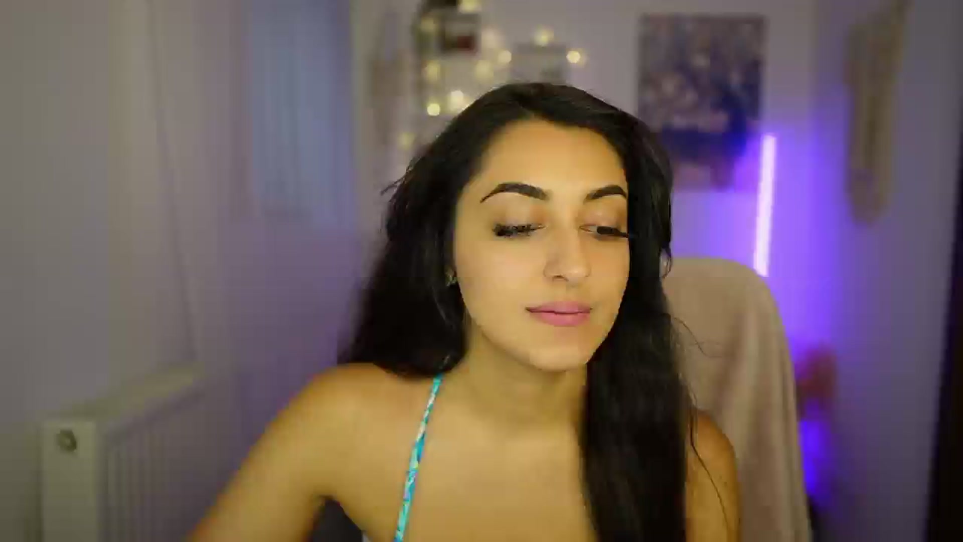 Gallery image thumbnail from Frida_Sante18's myfreecams stream on, 07/02/2024, 18:01 image 12 of 20