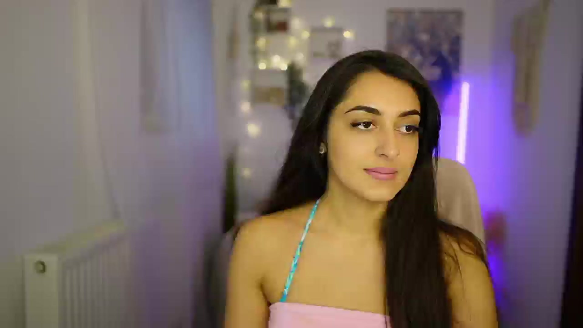 Gallery image thumbnail from Frida_Sante18's myfreecams stream on, 07/02/2024, 18:01 image 18 of 20
